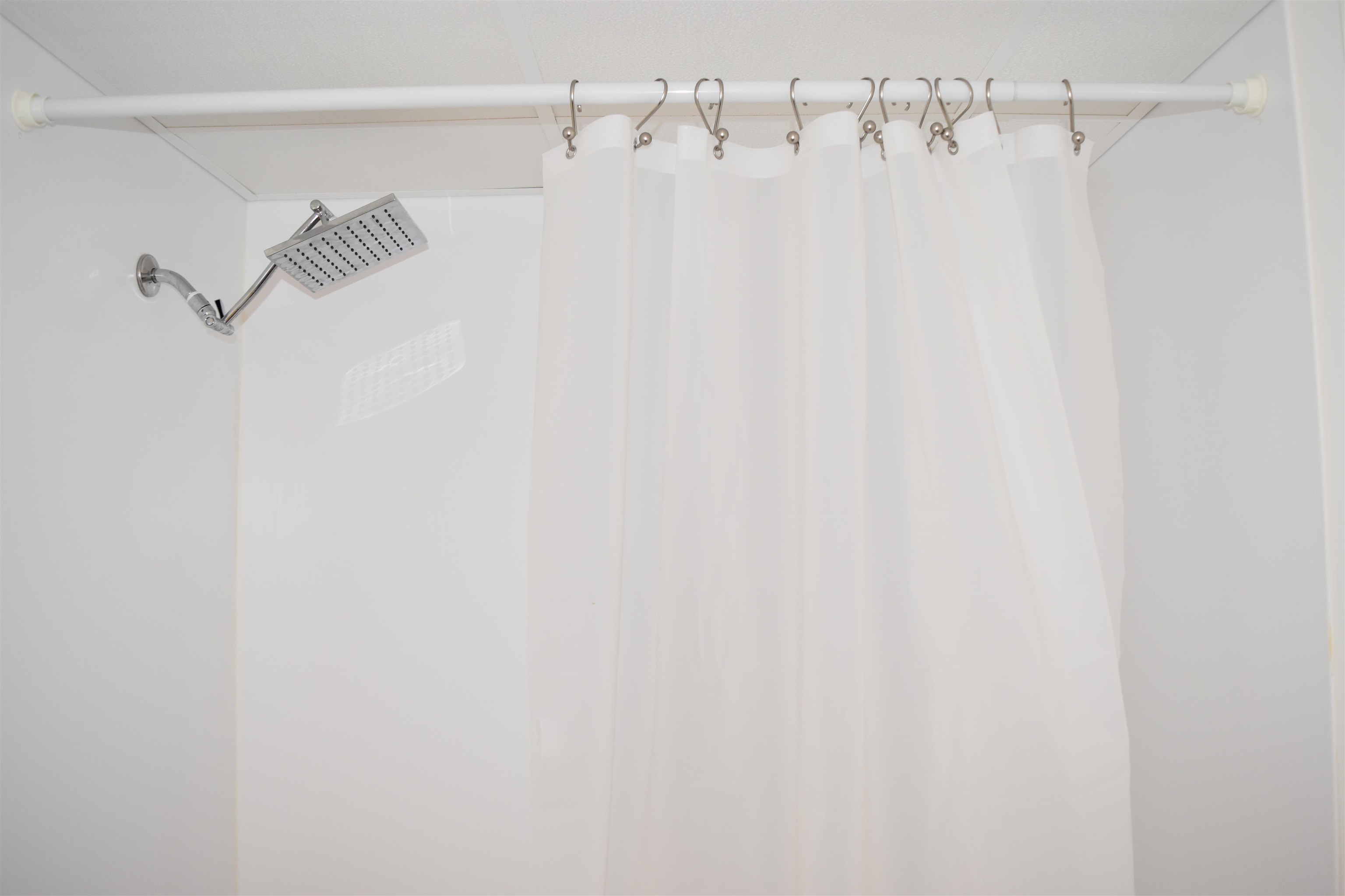 1501 South Ocean Boulevard, Unit 910 Myrtle Beach, SC 29577 - Photo 10 of 31 Shower/Tub Combo