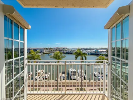 $3,450,000 | 451 Bayfront Place, Unit 5407, Naples, FL 34102