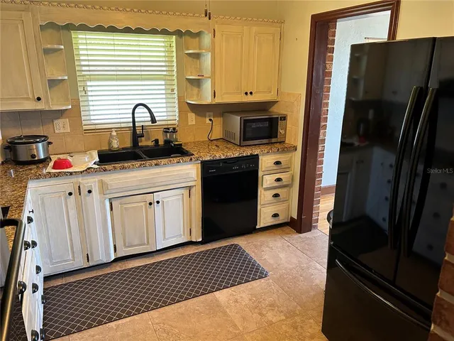 $4,800 | 21 Paradise Lane, Treasure Island, FL 33706