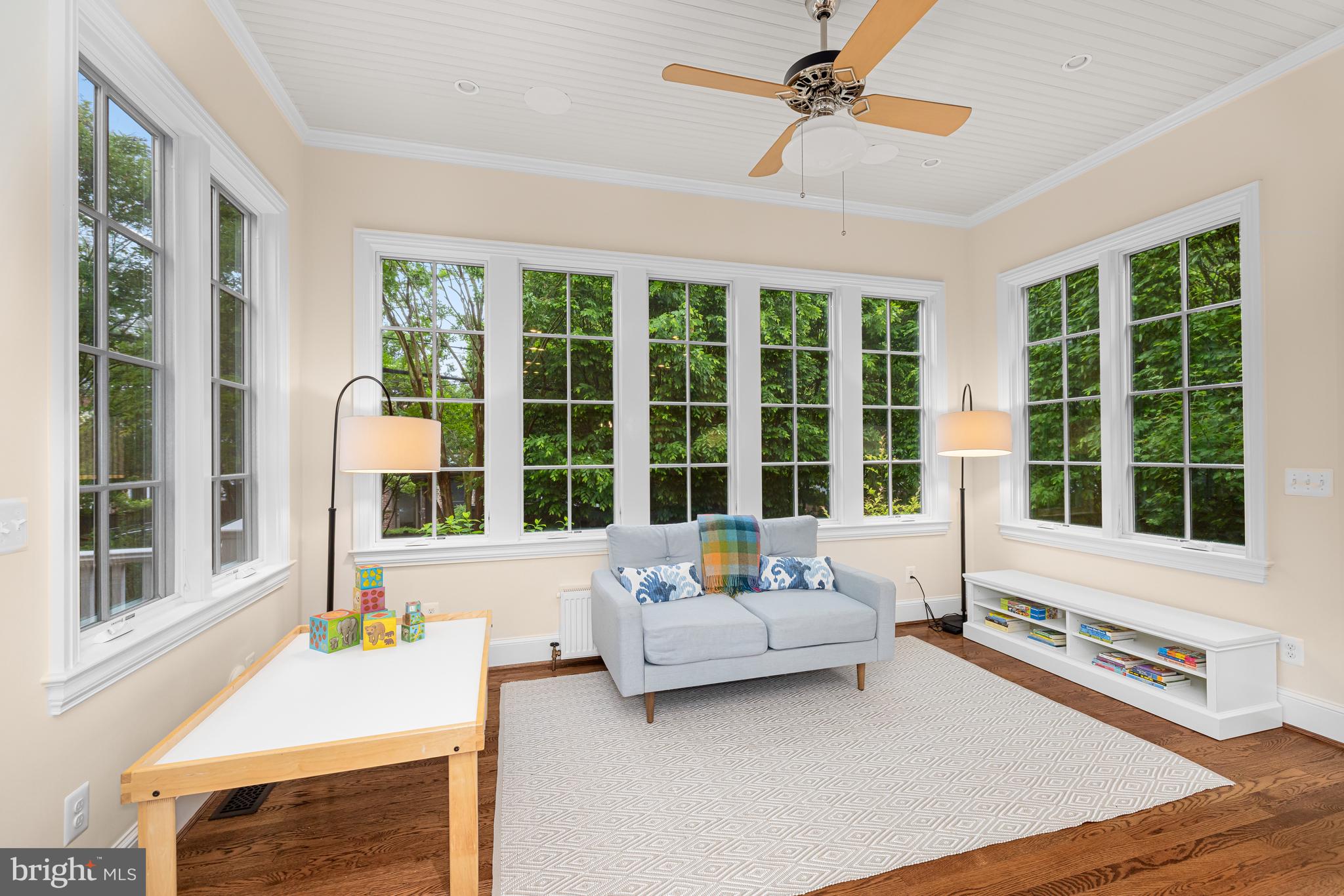 3013 Cathedral Avenue Northwest Washington, DC 20008 - Photo 11 of 33 a living room with furniture and a window