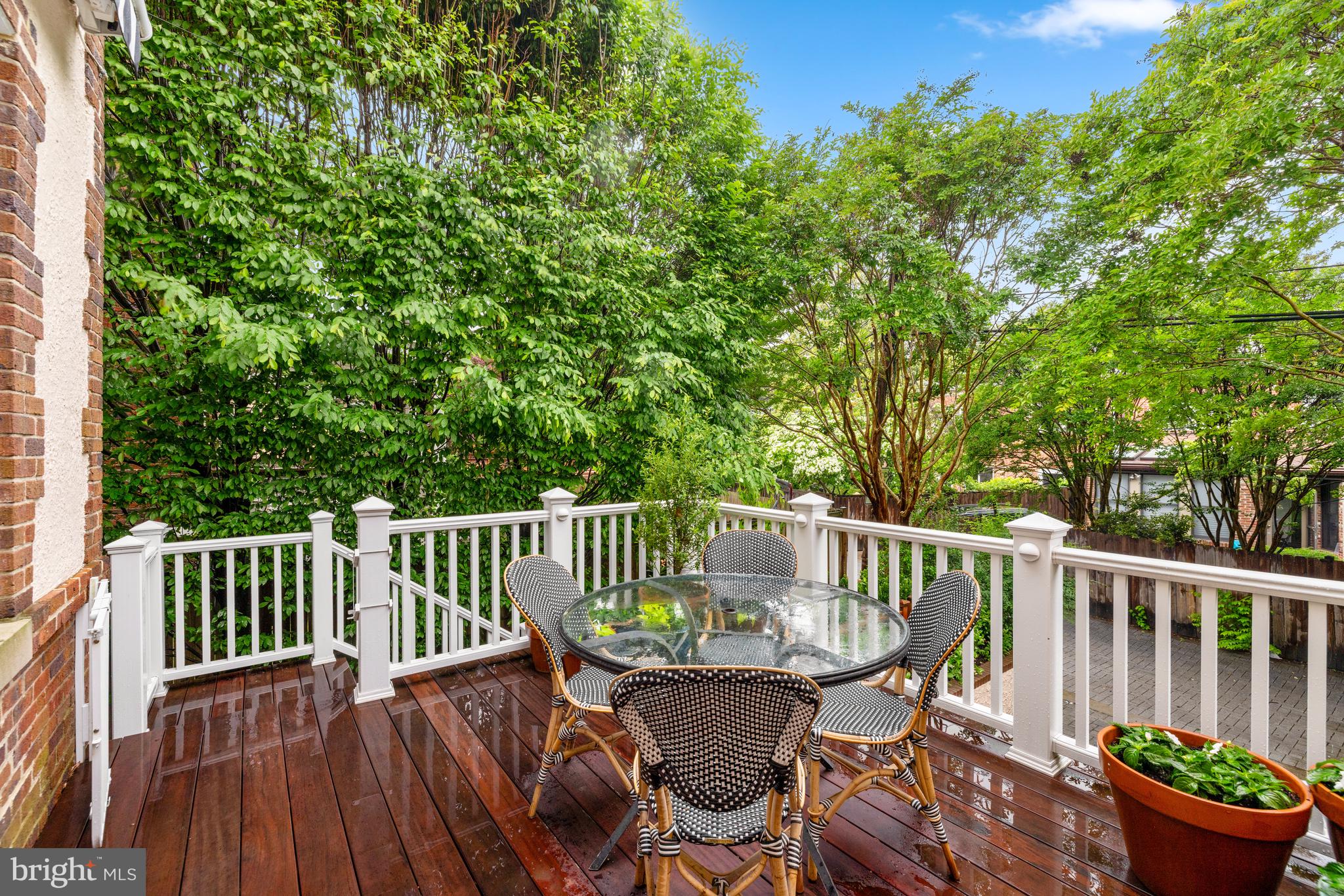 3013 Cathedral Avenue Northwest Washington, DC 20008 - Photo 15 of 33 a view of a deck with a chair