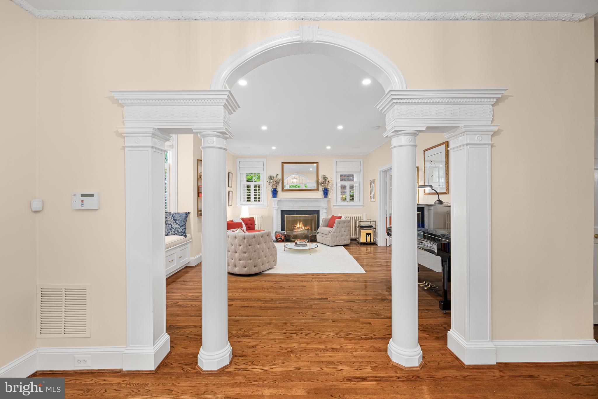 3013 Cathedral Avenue Northwest Washington, DC 20008 - Photo 6 of 33 a view of living room and kitchen with furniture