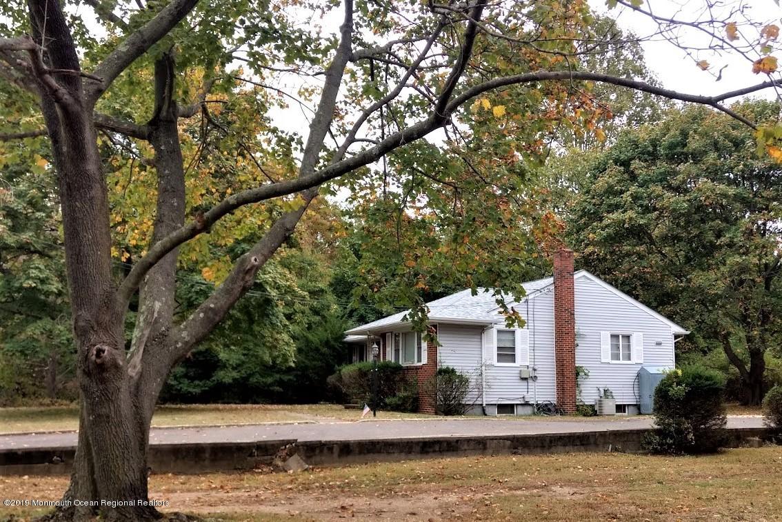 543 Bethany Road, Unit A Holmdel, NJ 07733 - Photo 4 of 18 543 A Bethany Rd side view