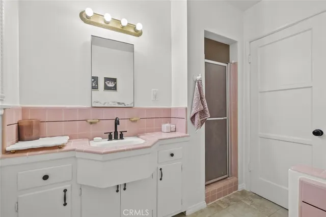 $3,900 | 14423 Sayre Street, Sylmar, CA 91342