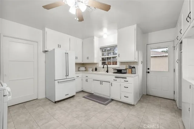 $3,900 | 14423 Sayre Street, Sylmar, CA 91342