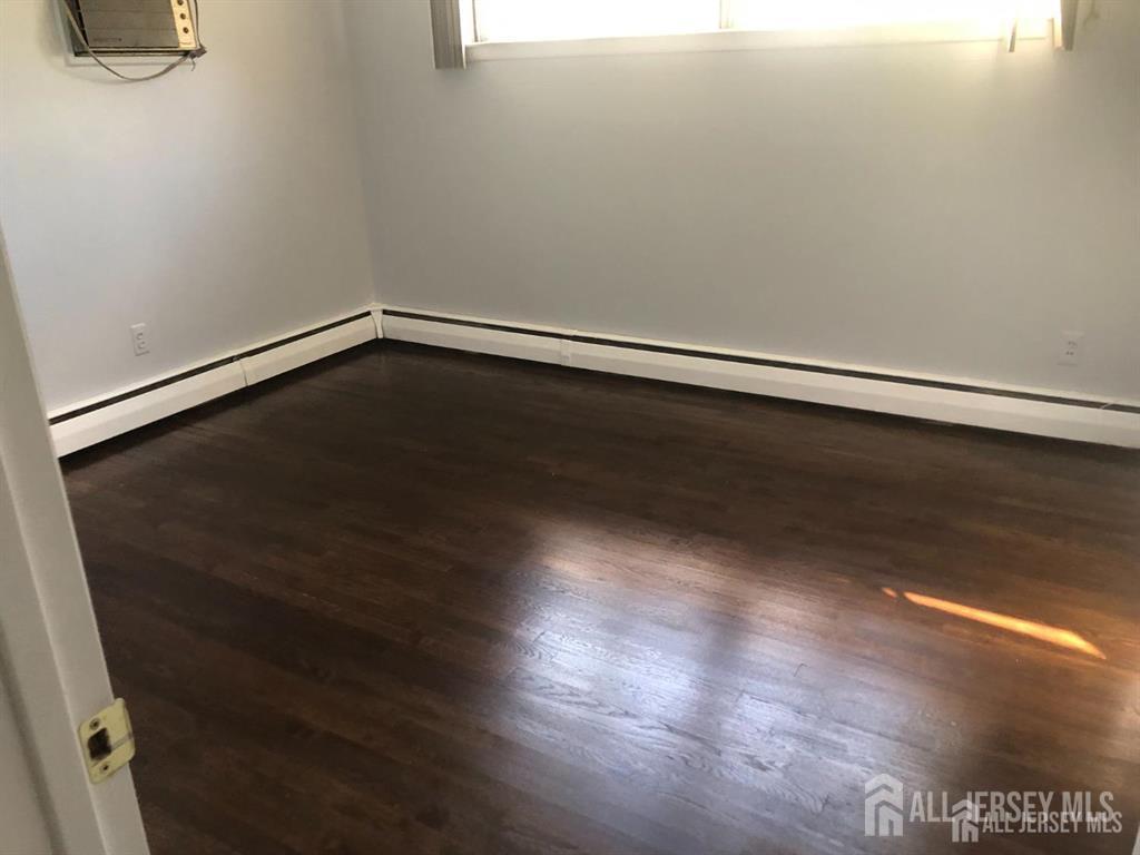 27 Mill Road Edison, NJ 08817 - Photo 7 of 17 a view of an empty room