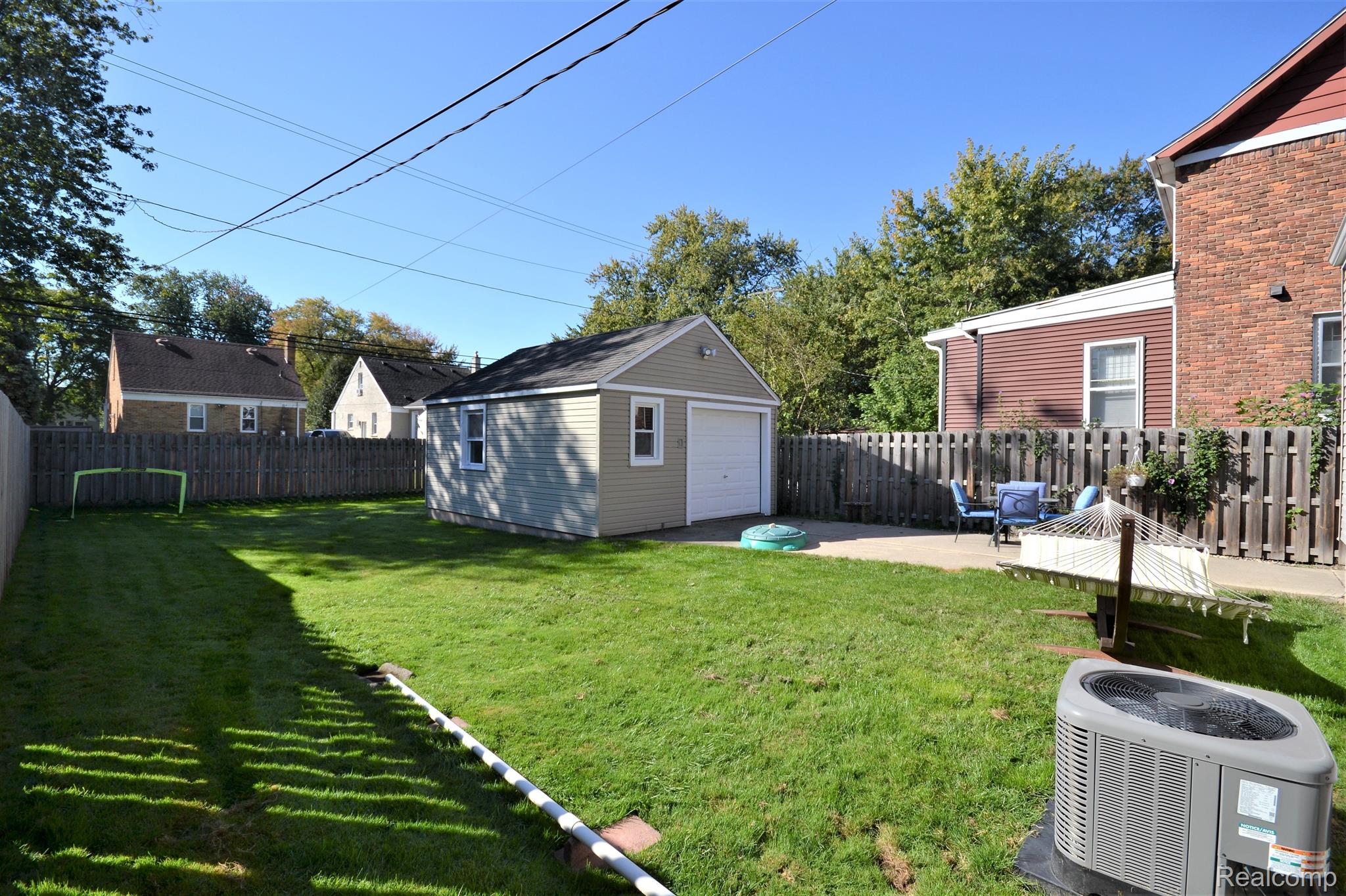 827 Princeton Road Berkley, MI 48072 - Photo 26 of 27 Backyard