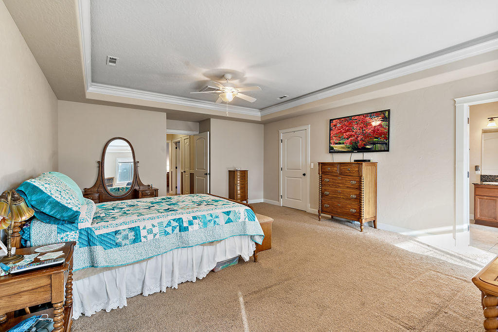 2198 Rabun Way Central Point, OR 97502 - Photo 41 of 47 a bedroom with bed and a flat screen tv