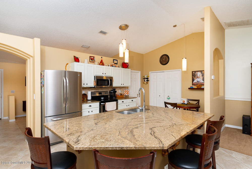 3233 Reef Road Southeast Palm Bay, FL 32909 - Photo 5 of 25 medium-7