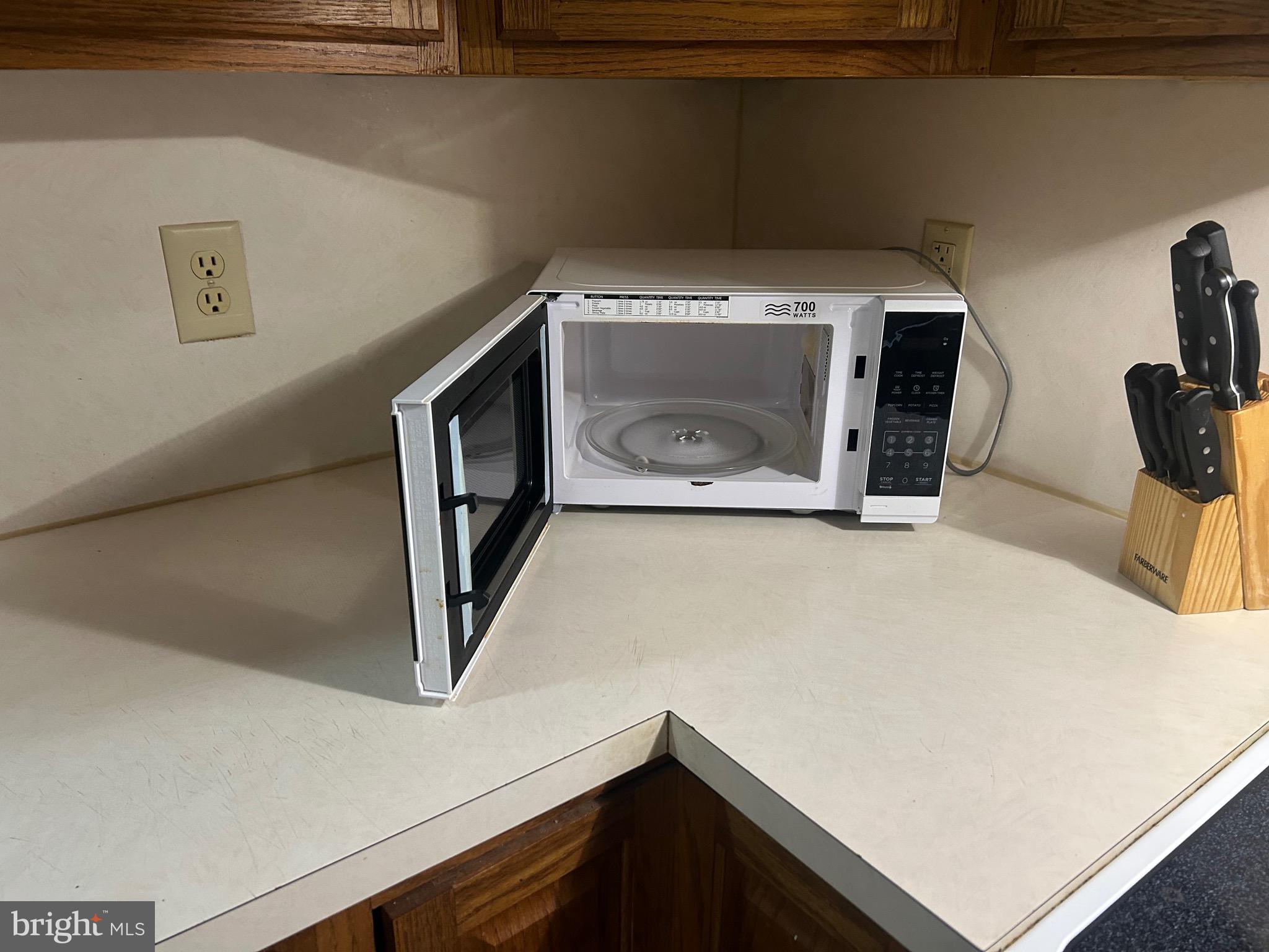 713-715 Medway Road Hagerstown, MD 21740 - Photo 7 of 27