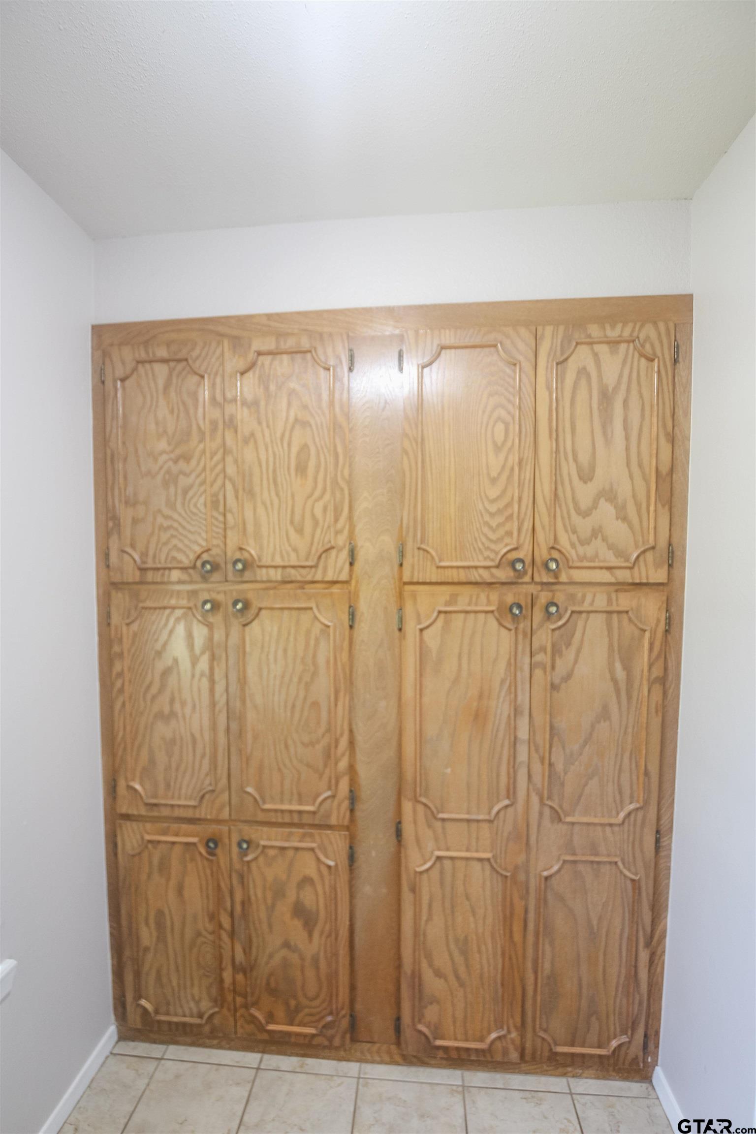 8524 Radcliffe Drive Tyler, TX 75703 - Photo 11 of 26 a close view of a refrigerator