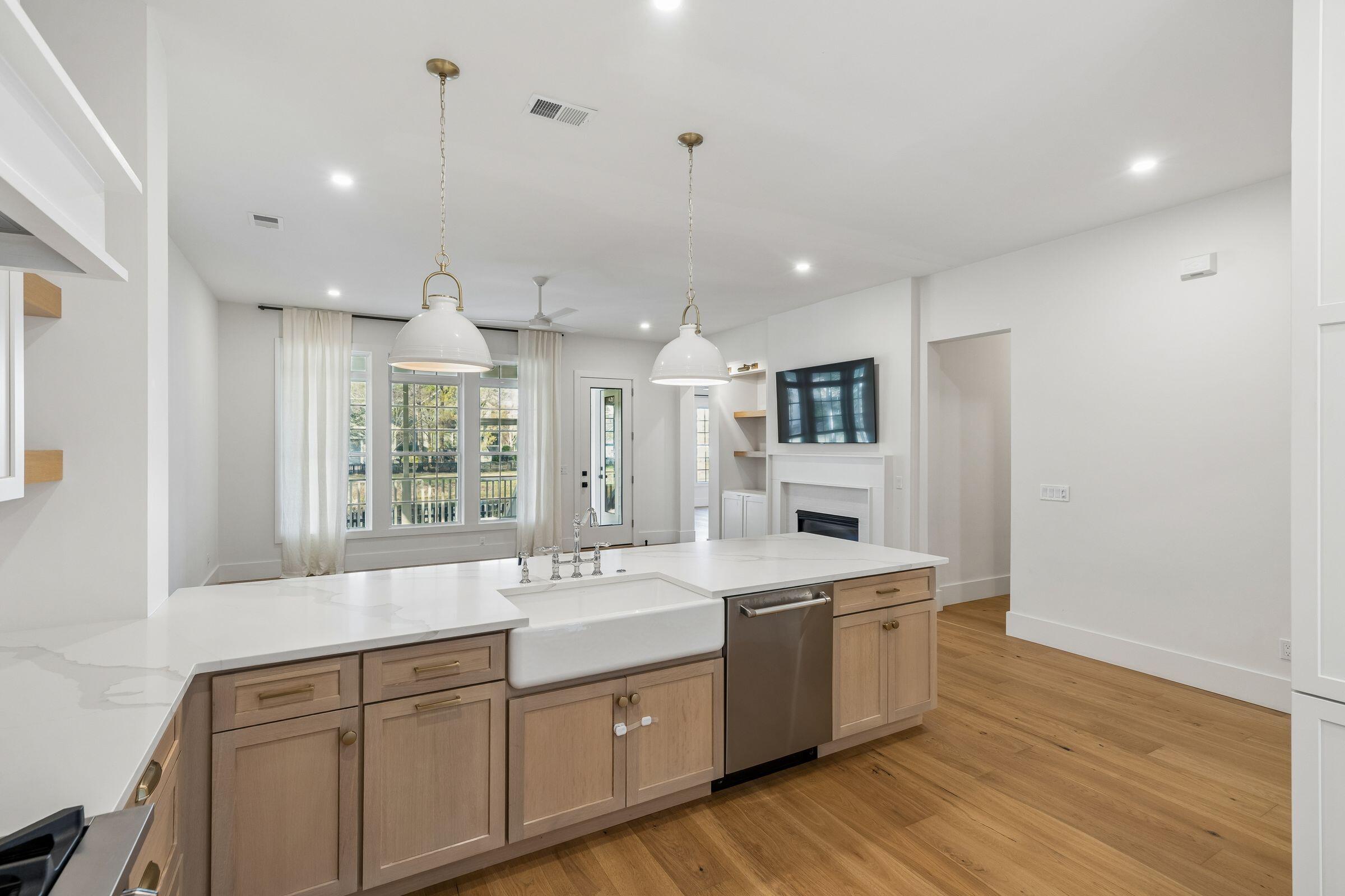 1160 Blakeway Street Charleston, SC 29492 - Photo 32 of 67 1160 Blakeway Dr-KeenEyeMarketing-031