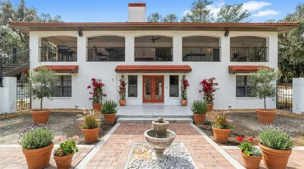 $540,000 | 17714 Veterans Way, Micanopy, FL 32667