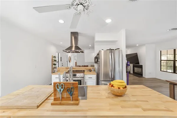 $540,000 | 17714 Veterans Way, Micanopy, FL 32667