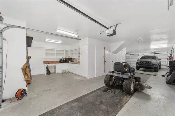 $540,000 | 17714 Veterans Way, Micanopy, FL 32667