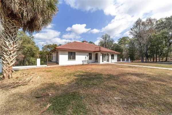 $540,000 | 17714 Veterans Way, Micanopy, FL 32667