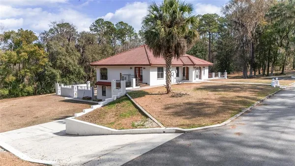 $540,000 | 17714 Veterans Way, Micanopy, FL 32667
