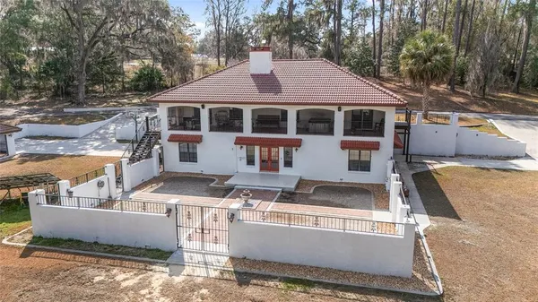 $540,000 | 17714 Veterans Way, Micanopy, FL 32667