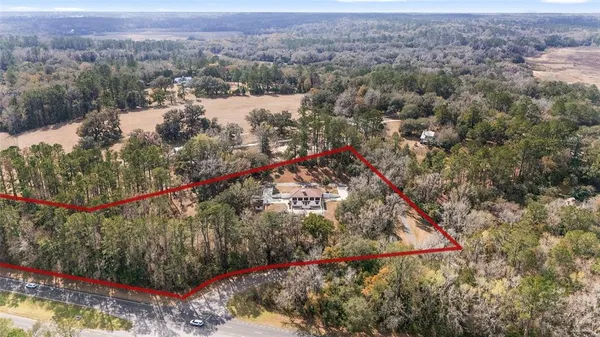 $540,000 | 17714 Veterans Way, Micanopy, FL 32667