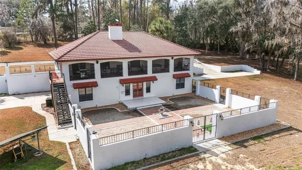 $540,000 | 17714 Veterans Way, Micanopy, FL 32667