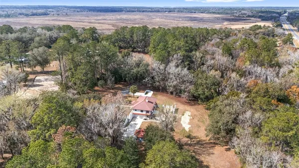 $540,000 | 17714 Veterans Way, Micanopy, FL 32667