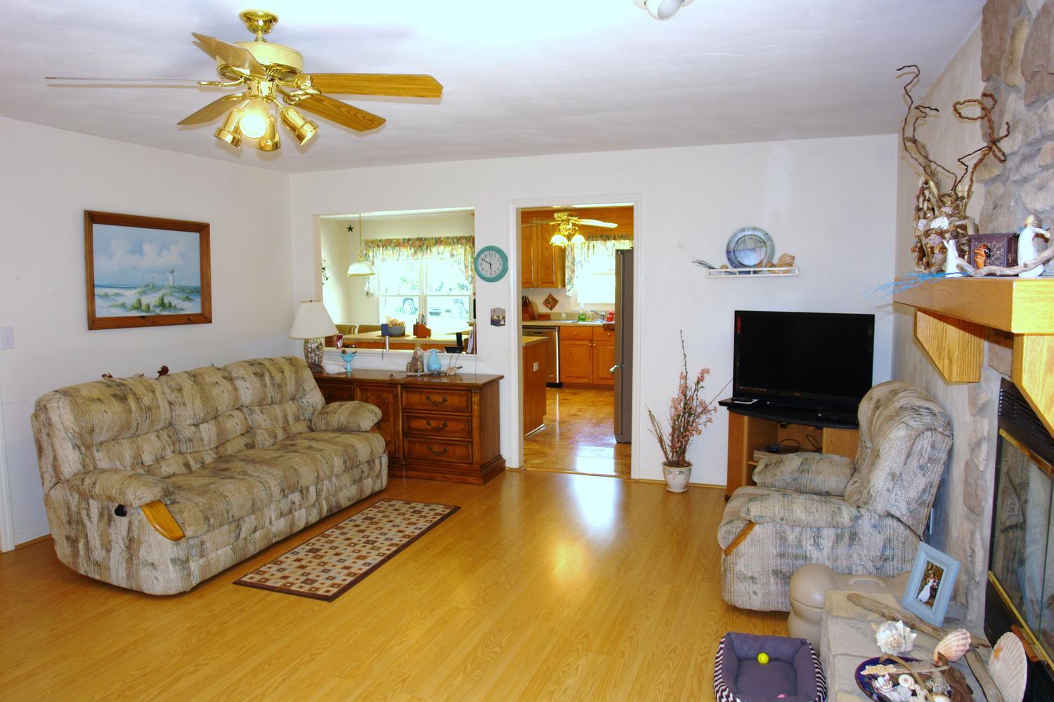 184 Ridge Trail Fincastle, VA 24090 - Photo 13 of 37 184 Ridge Trail Fincastle VA-large-012-7