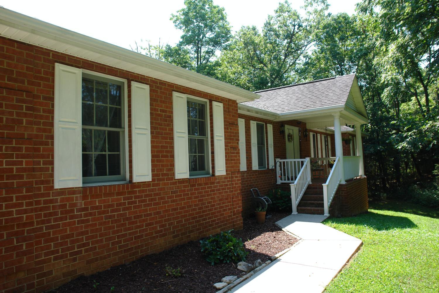 184 Ridge Trail Fincastle VA-large-002-2