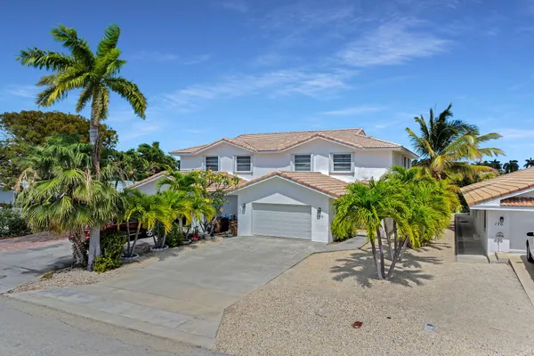 $1,275,000 | 180 9th Street, Key Colony Beach, FL 33051