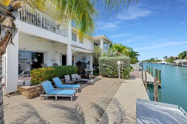 $1,275,000 | 180 9th Street, Key Colony Beach, FL 33051