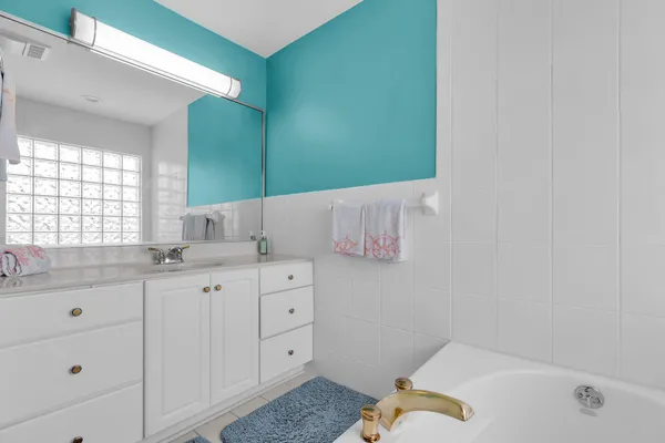 $1,275,000 | 180 9th Street, Key Colony Beach, FL 33051