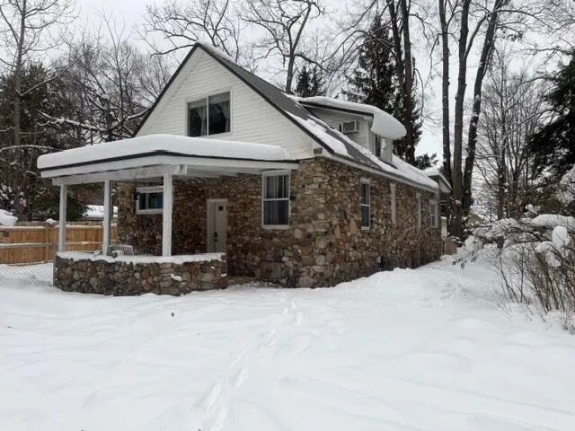 $229,900 | 2053 West Parklane, White Cloud, MI 49349