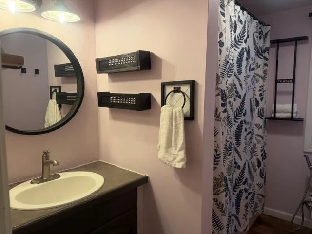 $229,900 | 2053 West Parklane, White Cloud, MI 49349