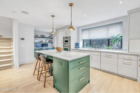 $1,550,000 | 11 Lafayette Court, Unit 1C, Greenwich, CT 06830