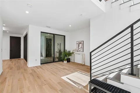 $2,150,000 | 94 West Davis Boulevard, Tampa, FL 33606