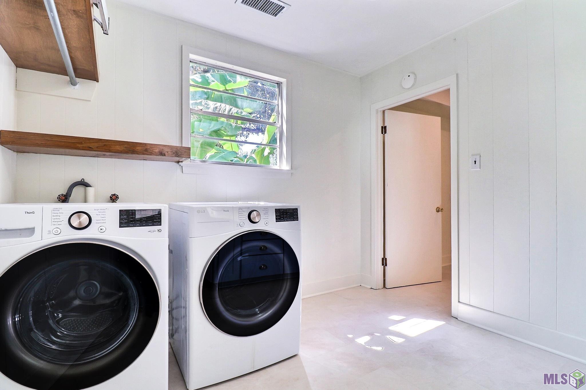 734 Caddo Street Baton Rouge, LA 70806 - Photo 22 of 30 Laundry