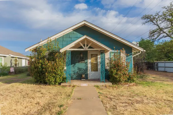 $102,000 | 206 West 4th Street, Panhandle, TX 79068