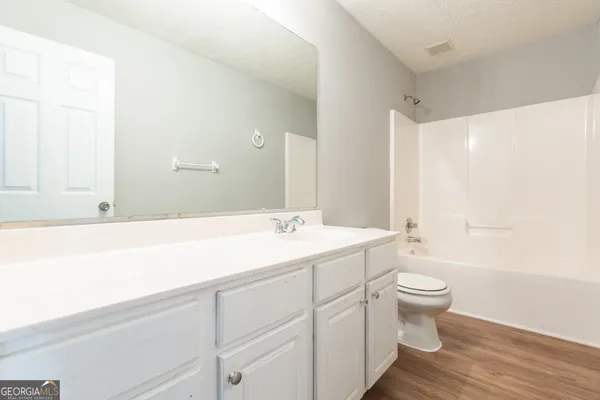 $2,295 | 3290 Cooper Woods Drive, Loganville, GA 30052