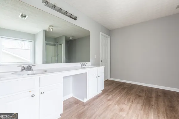 $2,295 | 3290 Cooper Woods Drive, Loganville, GA 30052