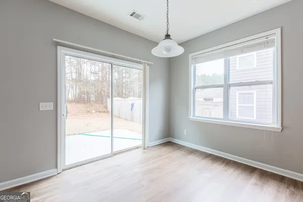 $2,295 | 3290 Cooper Woods Drive, Loganville, GA 30052