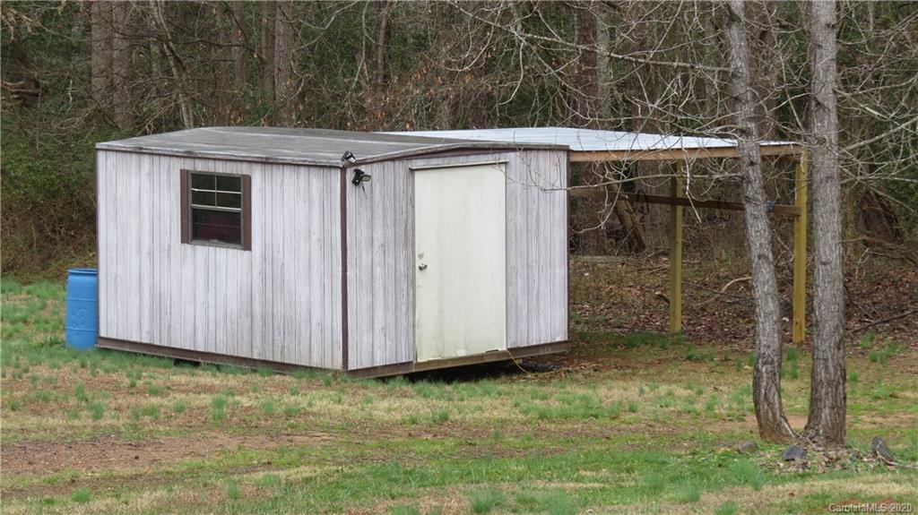 274 Hendrick Road Mooresboro, NC 28114 - Photo 3 of 16 Gallery Image 3