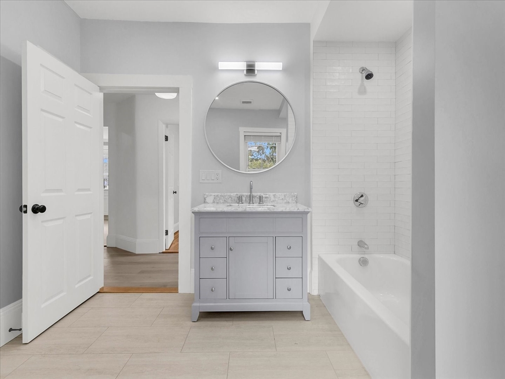 186 Main Street, Unit 2 Wayland, MA 01778 - Photo 9 of 20