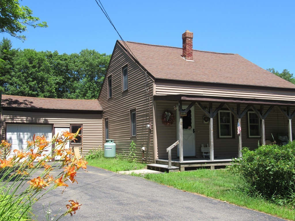 81 Old Princeton Road Hubbardston, MA 01452 - Photo 2 of 16 Gallery Image 2