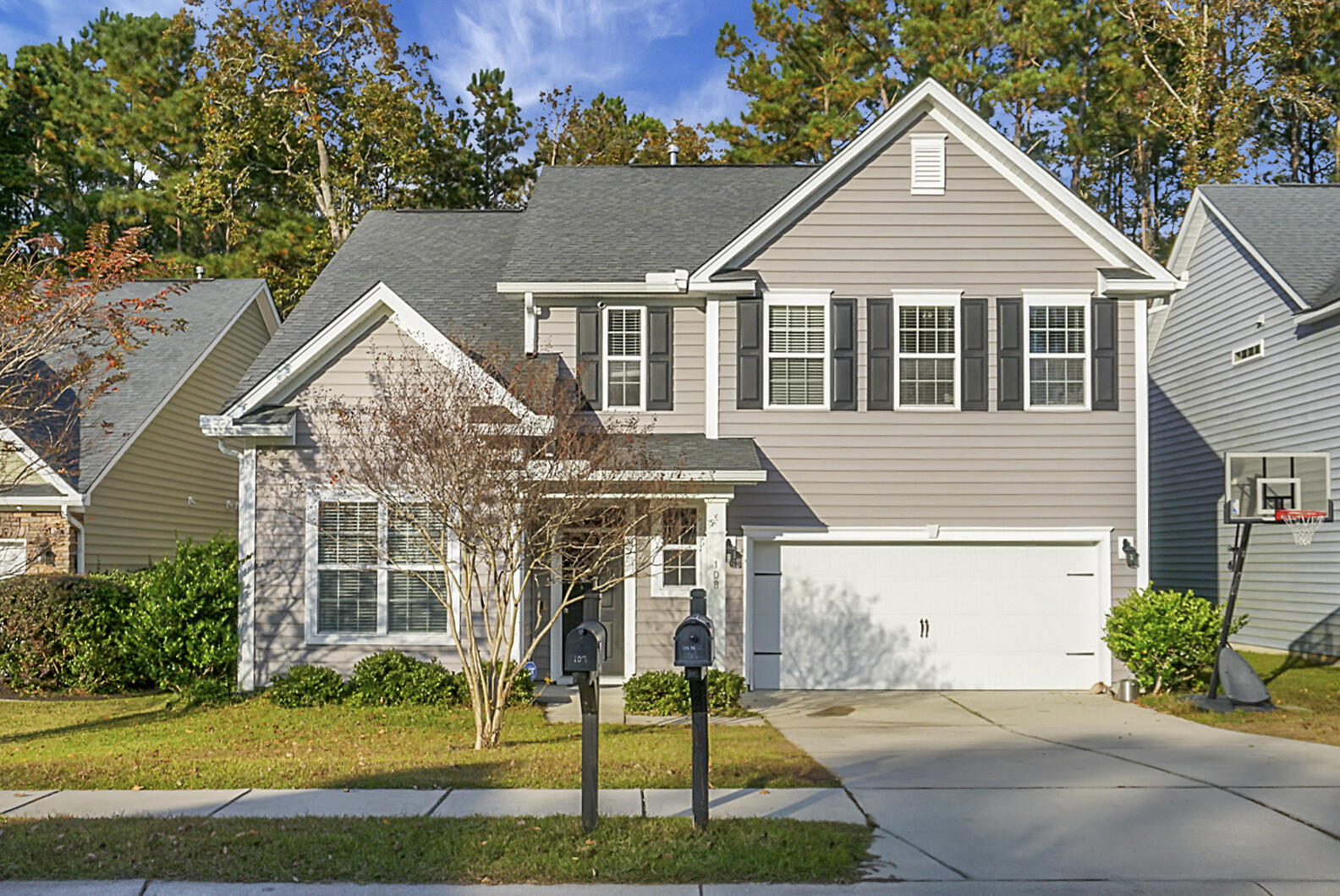 108 Springbank Court Moncks Corner, SC 29461 - Photo 2 of 61 DSC02604