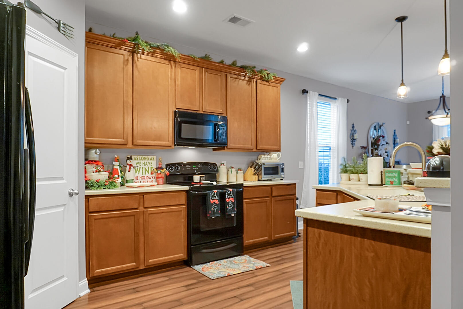 108 Springbank Court Moncks Corner, SC 29461 - Photo 11 of 61 DSC02659