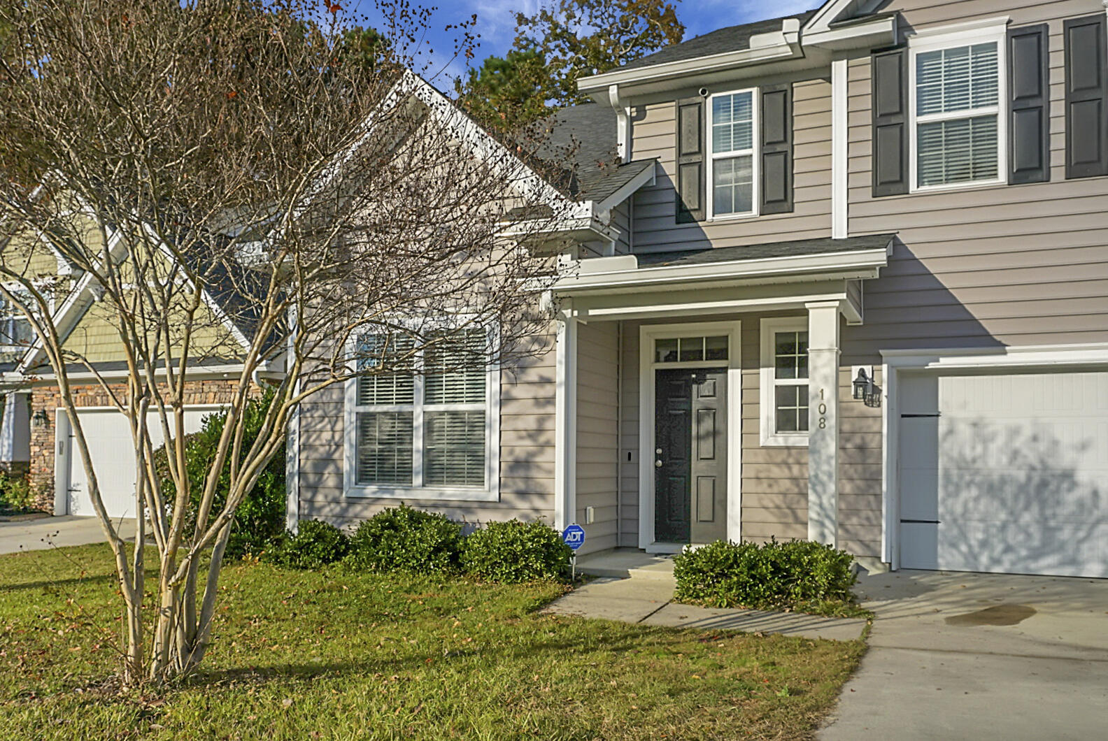 108 Springbank Court Moncks Corner, SC 29461 - Photo 5 of 61 DSC02616
