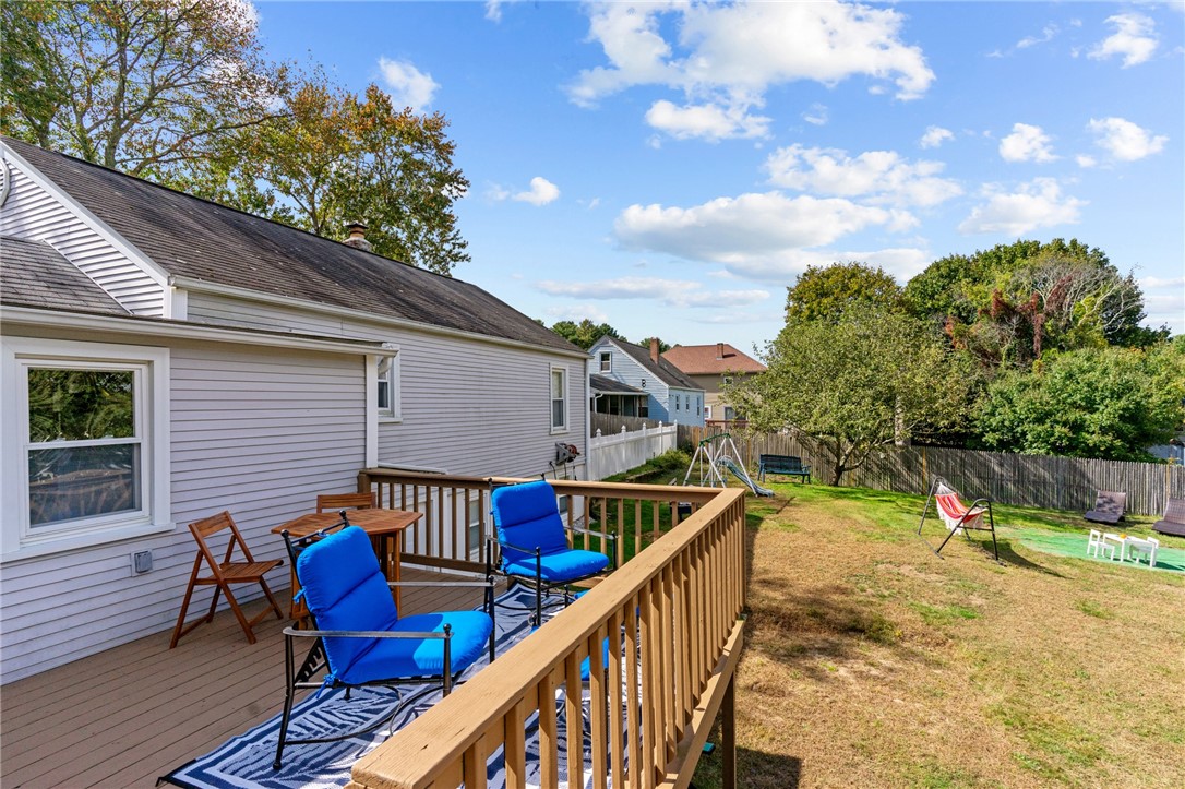 35 Angus Street Coventry, RI 02816 - Photo 13 of 36