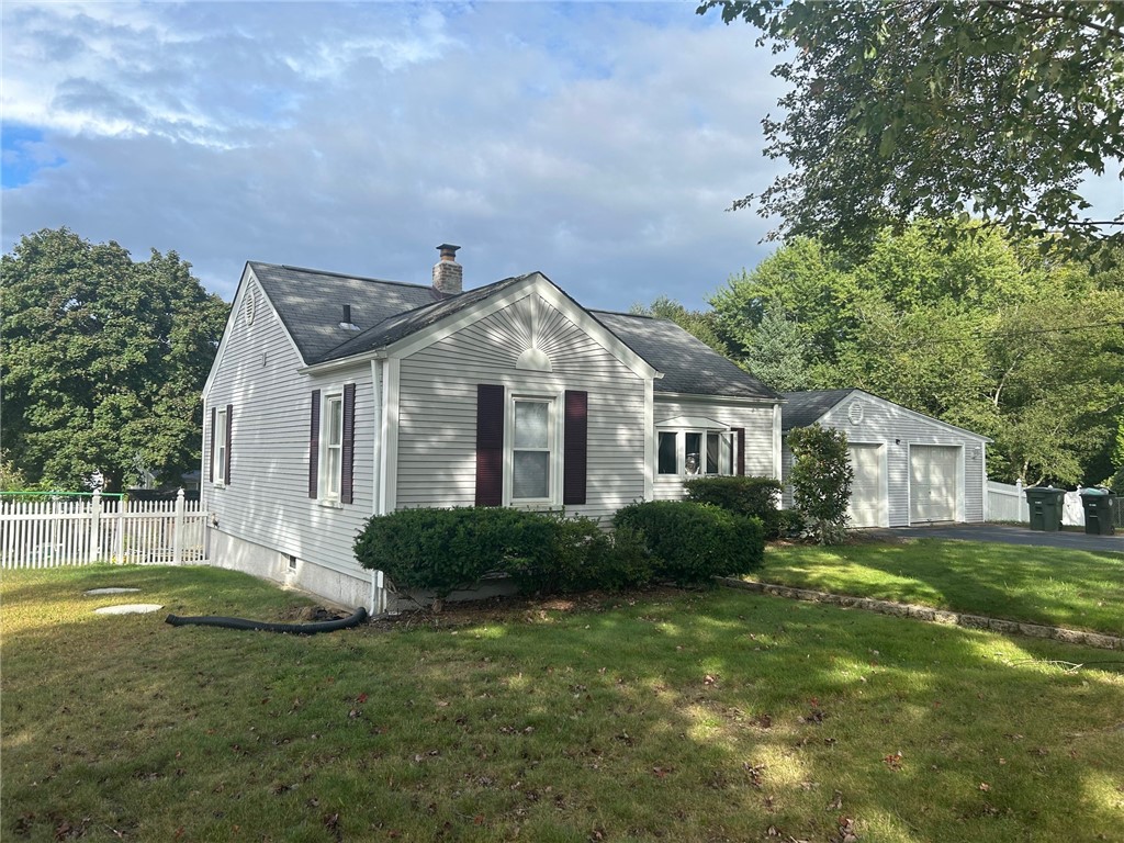 35 Angus Street Coventry, RI 02816 - Photo 2 of 36