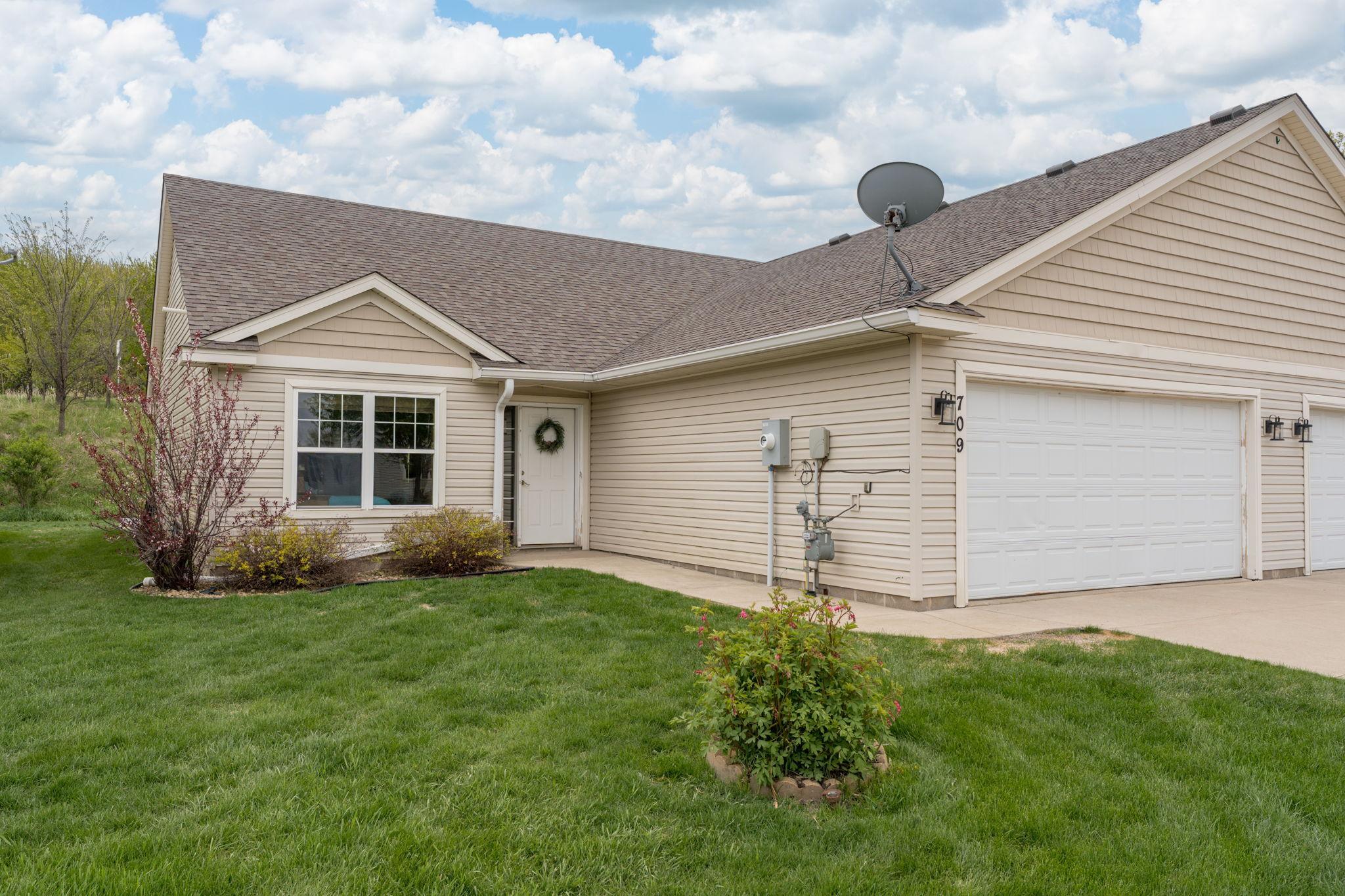 709 Tomahawk Court Madison Lake, MN 56063 - Photo 2 of 24