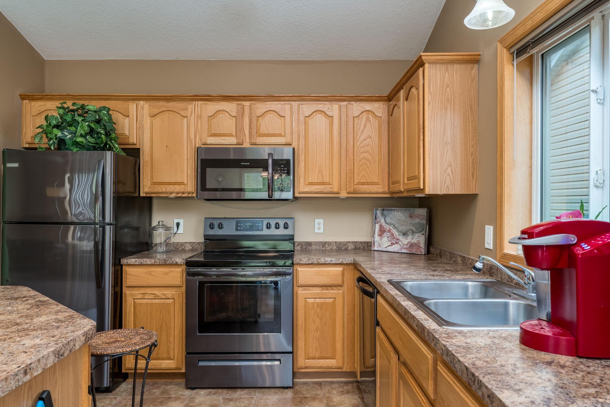 709 Tomahawk Court Madison Lake, MN 56063 - Photo 6 of 24