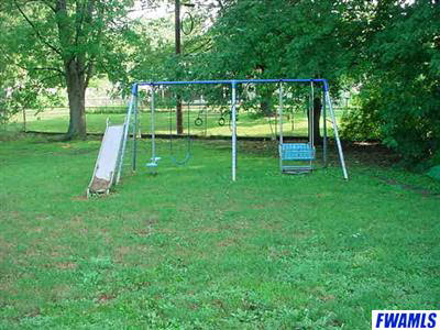 1523 Tulip Tree Road Fort Wayne, IN 46825 - Photo 3 of 4 Gallery Image 3